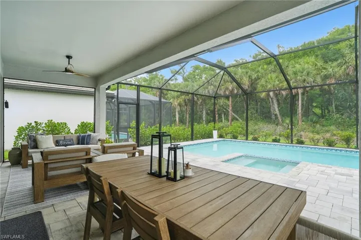 10415  Ventana  LN, Naples, FL 34120