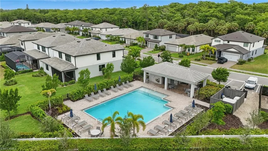 10415  Ventana  LN, Naples, FL 34120