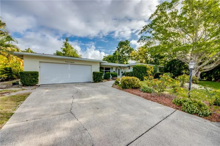 1429  Terra Palma  DR, Fort Myers, FL 33901