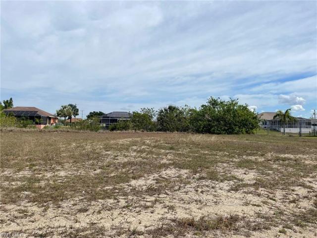 307 NE 19th TER, CAPE CORAL FL 33909