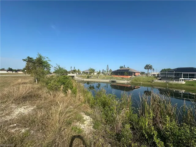 307 NE 19th TER, CAPE CORAL FL 33909