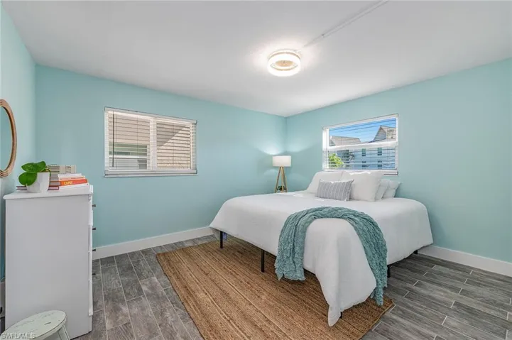 1549  Sandpiper  ST, Naples, FL 34102