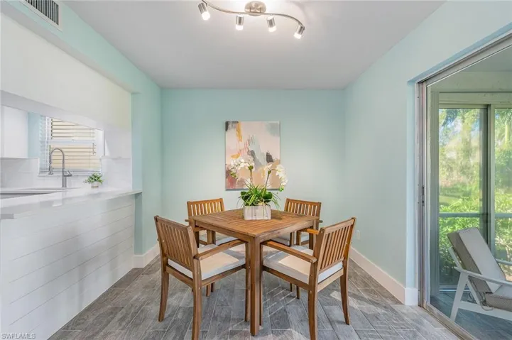 1549  Sandpiper  ST, Naples, FL 34102