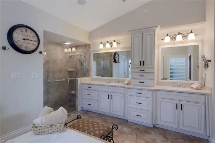 Dazzling Primary Spa Bath, View I