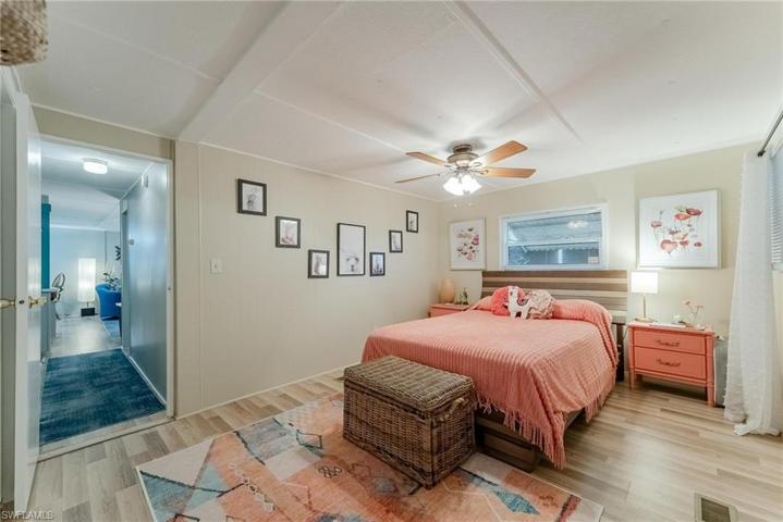 925  Lazy  LN, North Fort Myers, FL 33917