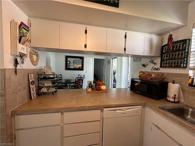 Kitchen offers plenty of counter space