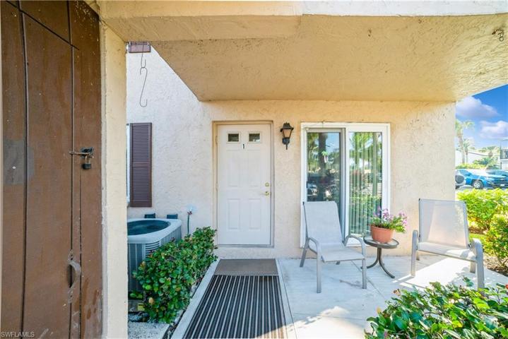 3470  Frosty  WAY, Naples, FL 34112