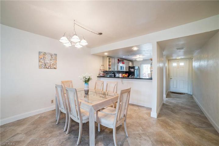 3470  Frosty  WAY, Naples, FL 34112