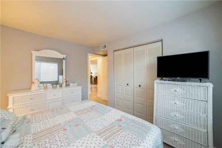 3470  Frosty  WAY, Naples, FL 34112
