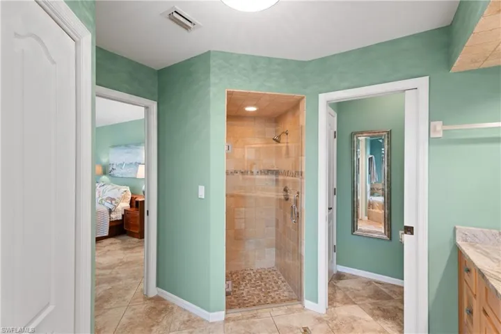 2902 Sw 36th Ter, Cape Coral, Florida 33914
