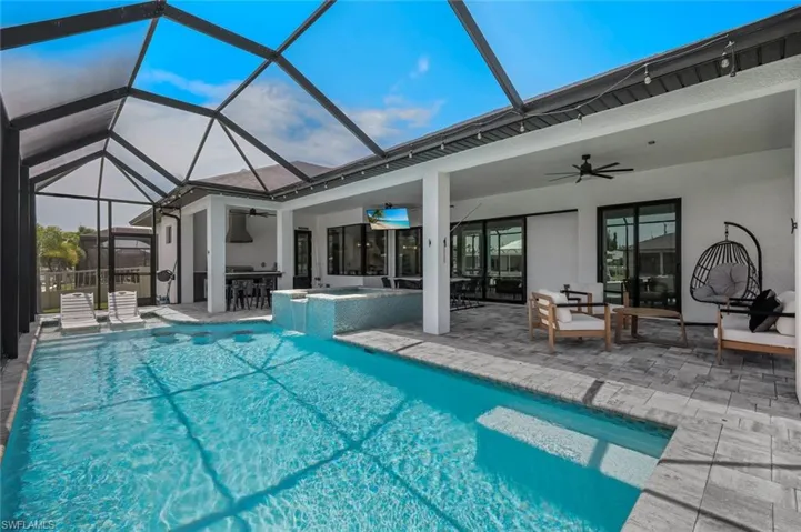 2224 Sw 31st Ln, Cape Coral, Florida 33914