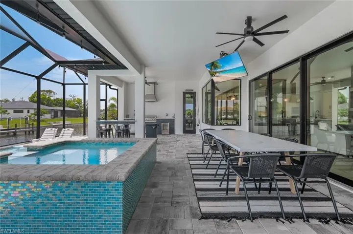 2224 Sw 31st Ln, Cape Coral, Florida 33914