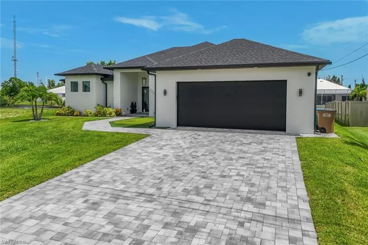 2224 Sw 31st Ln, Cape Coral, Florida 33914