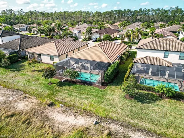 9272  Shadow Oak  LN, Naples, FL 34120