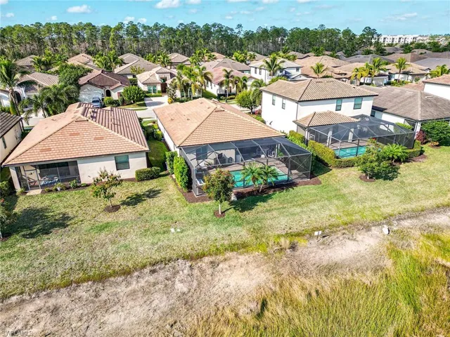 9272  Shadow Oak  LN, Naples, FL 34120