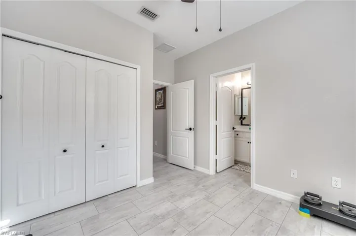 9272  Shadow Oak  LN, Naples, FL 34120