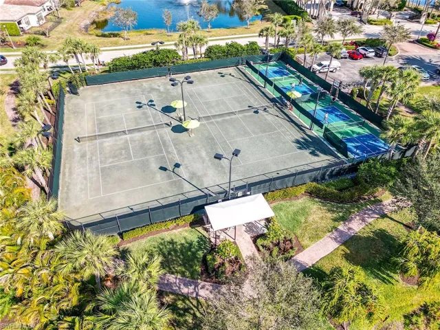 9272  Shadow Oak  LN, Naples, FL 34120