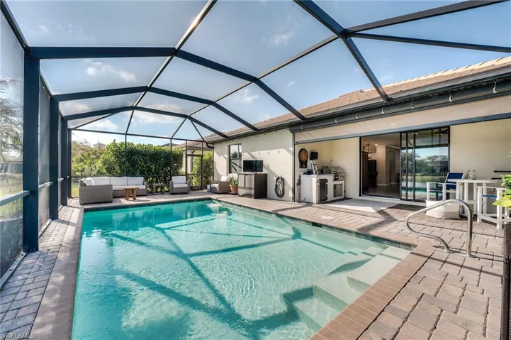 9272  Shadow Oak  LN, Naples, FL 34120