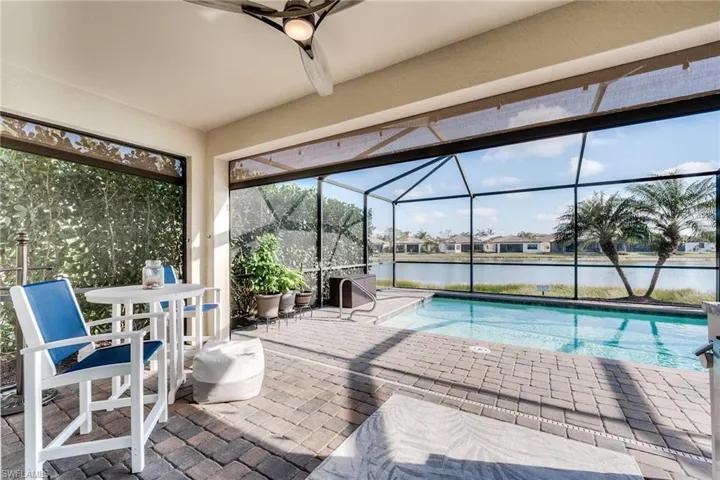 9272  Shadow Oak  LN, Naples, FL 34120
