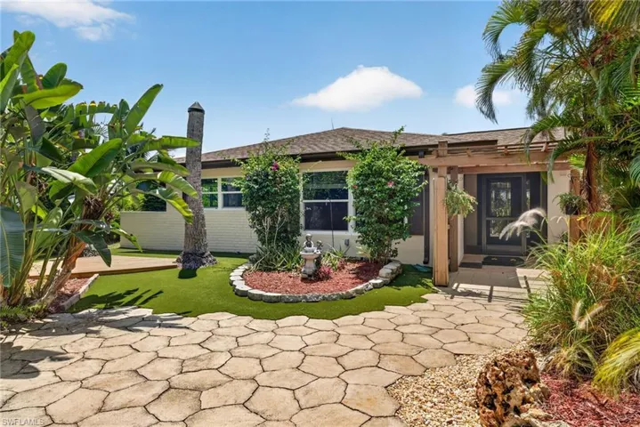 4419 N Pacific Cir, North Fort Myers, Florida 33903