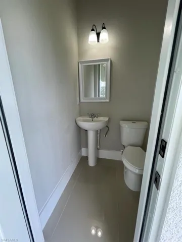 2447 Sw Embers Ter, Cape Coral, Florida 33991