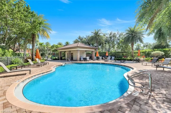 Satellite Pool on Bellano CT