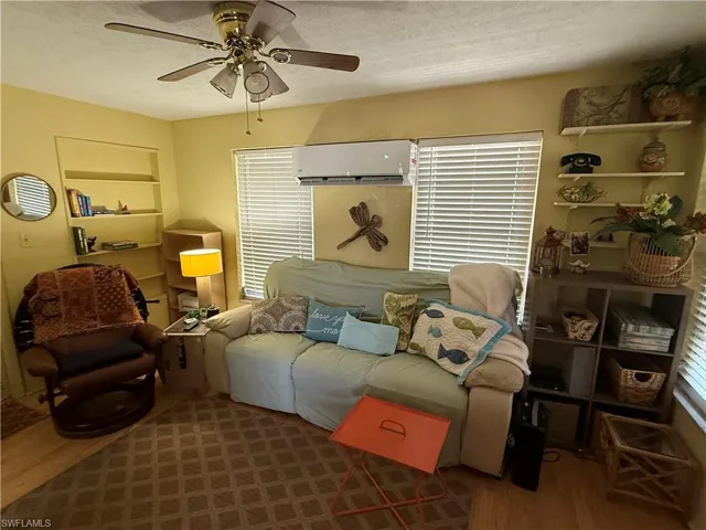 1635 Kensington Ct, Fort Myers, Florida 33907