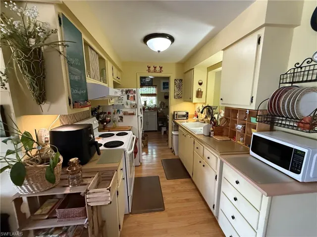 1635 Kensington Ct, Fort Myers, Florida 33907