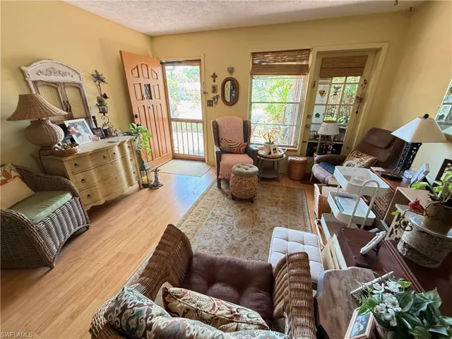 1635 Kensington Ct, Fort Myers, Florida 33907