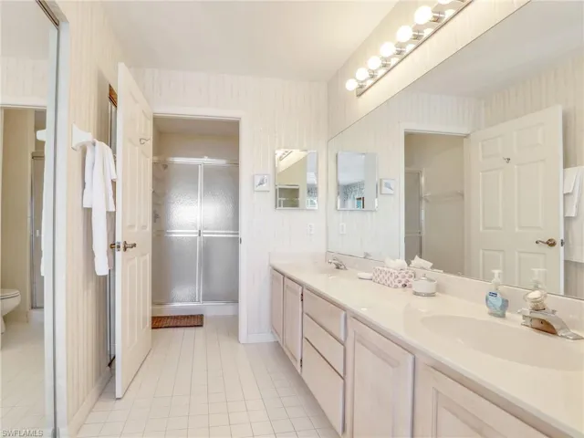 9850  Costa Mesa  LN, Bonita Springs, FL 34135