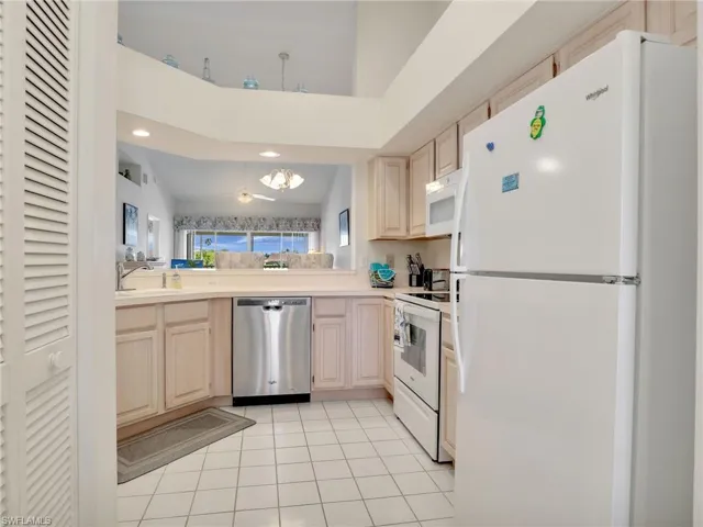 9850  Costa Mesa  LN, Bonita Springs, FL 34135