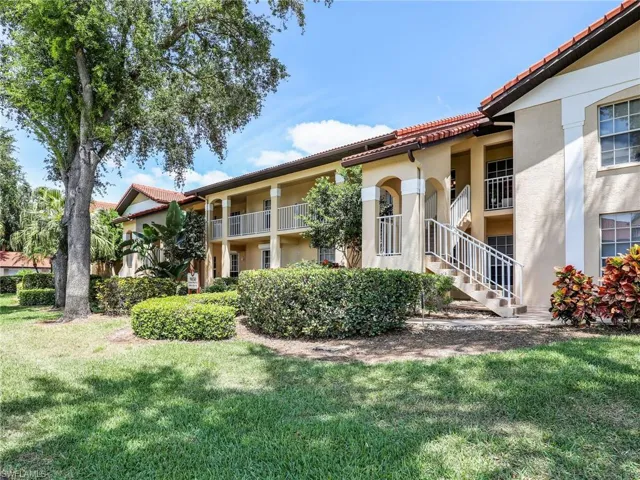 9850  Costa Mesa  LN, Bonita Springs, FL 34135