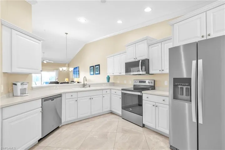 10391  McArthur Palm  LN, Fort Myers, FL 33966