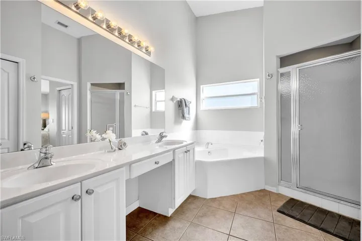 10391 Mcarthur Palm Ln 2621, Fort Myers, Florida 33966