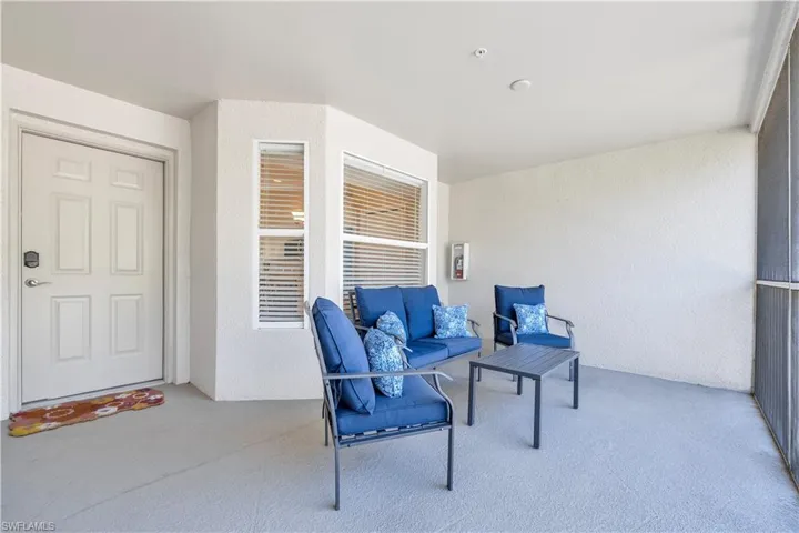 10391  McArthur Palm  LN, Fort Myers, FL 33966