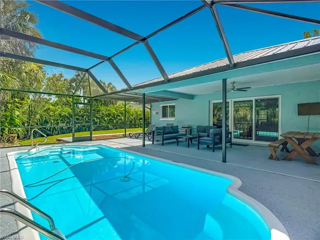 1140 29 St Sw, Naples, Florida 34117