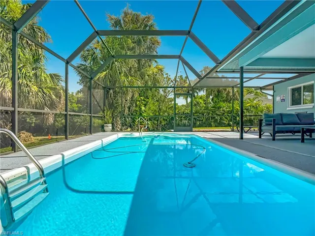 1140 29 St Sw, Naples, Florida 34117