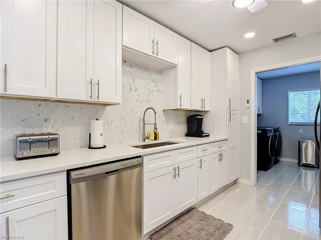 1140 29 St Sw, Naples, Florida 34117