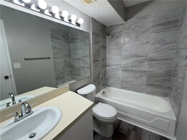 13521 Eagle Ridge Dr 125, Fort Myers, Florida 33912