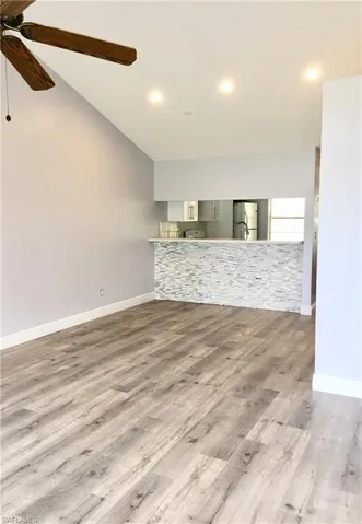 2648 Kings Lake Blvd 6-201, Naples, Florida 34112