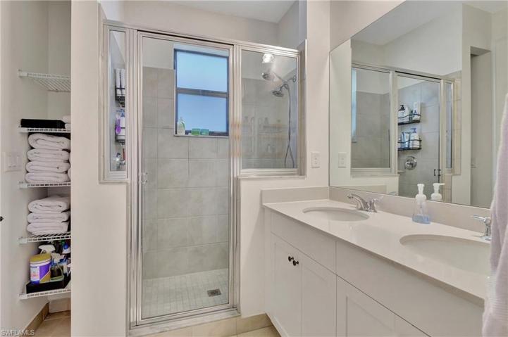 9041 Madrid CIR, NAPLES FL 34104