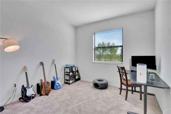 9041 Madrid CIR, NAPLES FL 34104