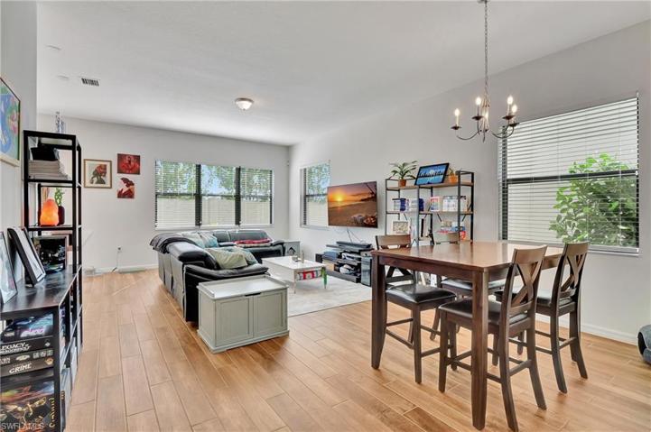 9041 Madrid CIR, NAPLES FL 34104