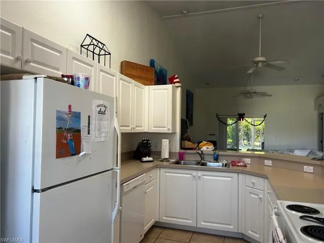 Open Kitchen 1218 Side