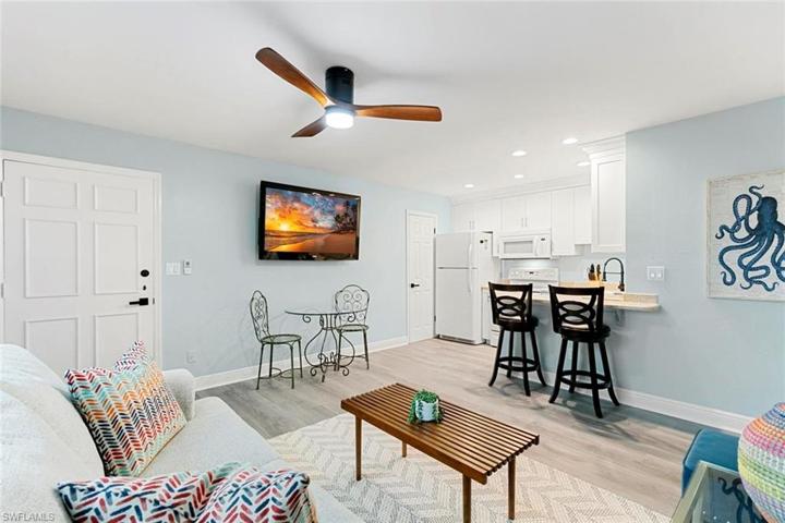 457  Tallwood  ST, MARCO ISLAND, FL 34145
