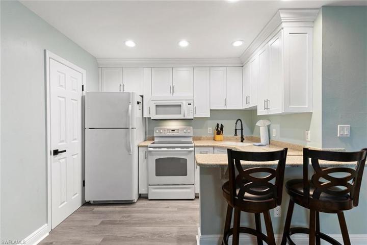 457  Tallwood  ST, MARCO ISLAND, FL 34145