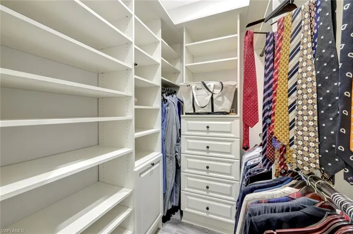 Custom Organized Walk-in Closet
