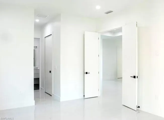 Doors - Primary bedroom