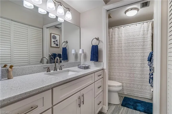 7430 Lake Breeze Dr 403, Fort Myers, Florida 33907