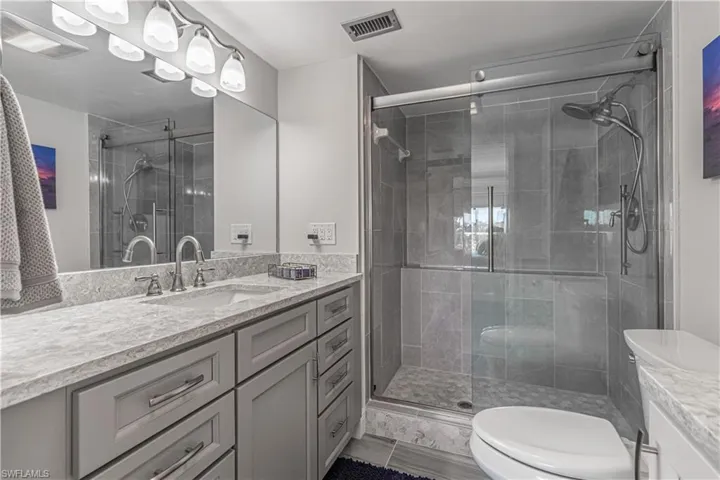 7430 Lake Breeze Dr 403, Fort Myers, Florida 33907